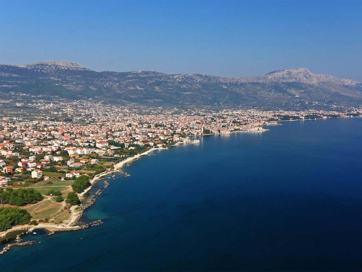 Dalmatian White Shell Apartment Kastela Exterior photo